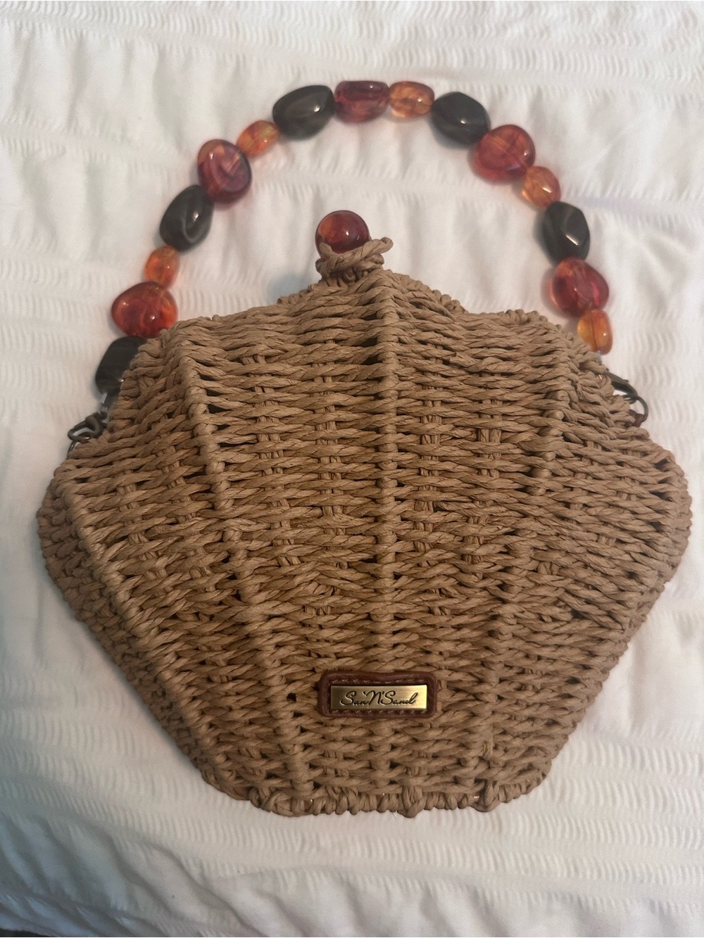 New Straw Sun and Sand Straw Seashell Bag with Amber Bead Handle - Tan
